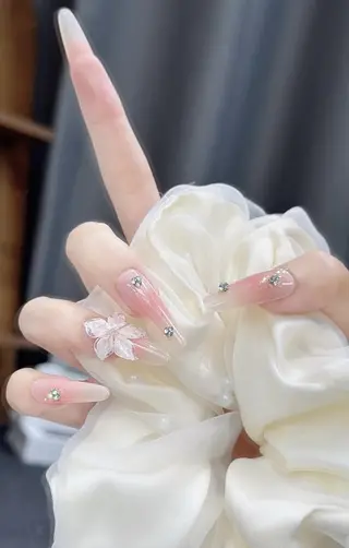 ネイル ロングネイル長さ出し 専門Spade Qのネイルデザイン