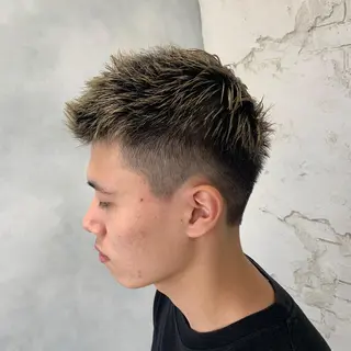 ショート メンズ nameless髪質 改善ブリーチ心斎橋のヘアスタイル