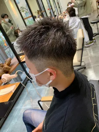 カラー メンズ 天野 開のヘアスタイル