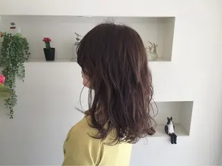 セミロング カラー ITO YUKIのヘアスタイル