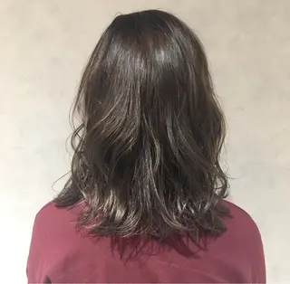 ミディアム カラー ︎︎🧸 ユリ ︎︎🧸のヘアスタイル