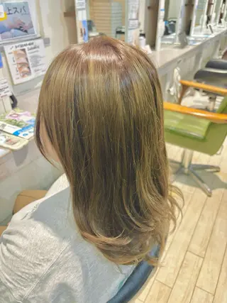 ロング ルプラボウ あいか 韓国ヘア/艶髪のヘアスタイル