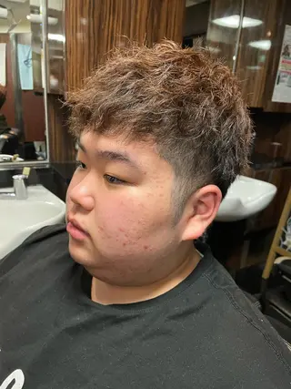 パーマ bro Tokyo有楽町店所属・⚜️三代 洸⚜️のヘアスタイル