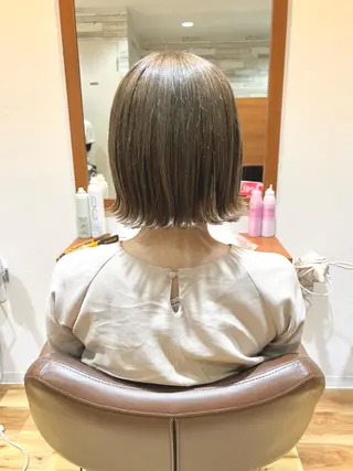 ショート カラー 蓮見  友里のヘアスタイル