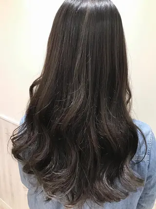 ロング カラー にしだ まりえのヘアスタイル