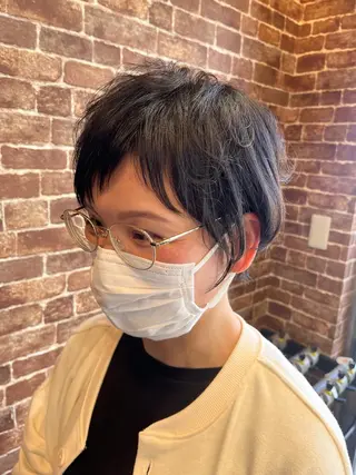 ショート カラー パーマ ヘアアレンジ メンズ キッズ ネイル マツエク・マツパ アイブロウ 久木原 ゆりのヘアスタイル