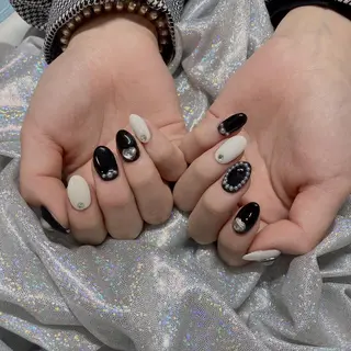 ネイル VIVIAN リサのネイルデザイン