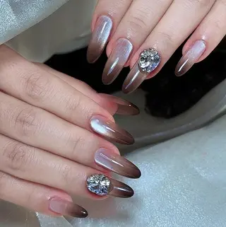 ネイル エリ🫧 nail池袋東口のネイルデザイン