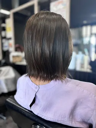 ミディアム 安田 恵のヘアスタイル