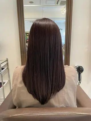 ロング カラー 千野 優由のヘアスタイル