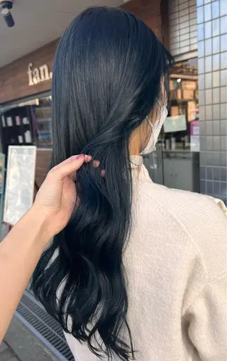ロング Fan.ray店長 🌈 HIBIKIのヘアスタイル