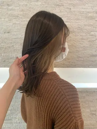 セミロング カラー ✄折橋 彩花🐶🍑のヘアスタイル