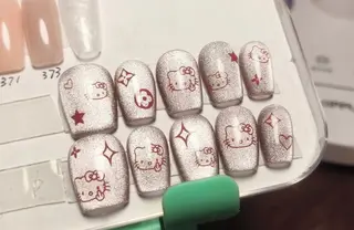 カラー  Nail 秋(アキ)のネイルデザイン