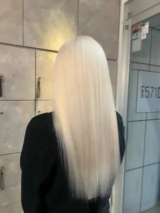 ロング カラー 🎀ハイトーン・艶 カラー HANA🎀のヘアスタイル