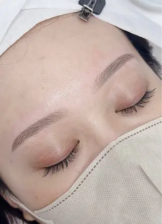 アイブロウ カワイイ保証🤍🪄 yui.tの眉毛・アイブロウイメージ