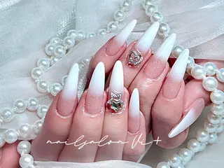 ネイル ✨Nailsalon Vi+✨のネイルデザイン