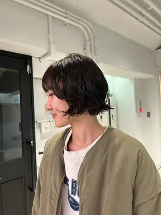 ショート パーマ 柔らかい質感とカラー /moekaのヘアスタイル