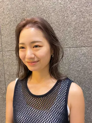 ミディアム デザインカラー/ボブ ブリーチカラー/ユリのヘアスタイル