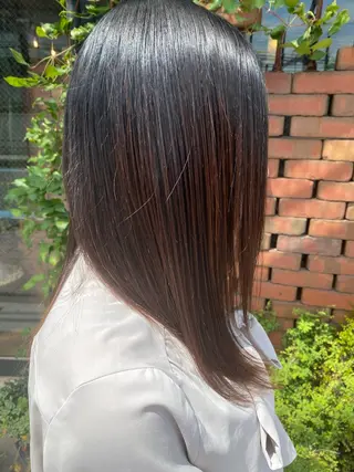 セミロング auRa  【大宮】 上形 龍也のヘアスタイル