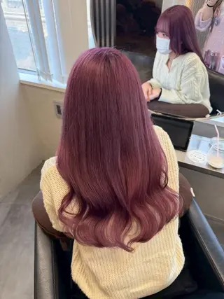 カラー ロング 谷岡 沙也佳のヘアスタイル