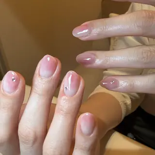 ネイル Nail room U所属・💖限定専門サロン 今だけチーク💅のネイルデザイン