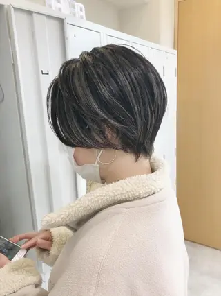 ショート カラー 山崎 俊介のヘアスタイル