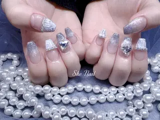 ネイル She   Nail所属・ISA_ BELLAのネイルデザイン