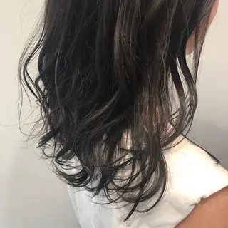 ロング カラー 柏木 彩花のヘアスタイル