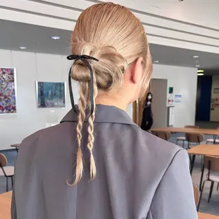 ミディアム ヘアアレンジ mio ︴ アレンジ ︴ 透明感カラーのヘアスタイル