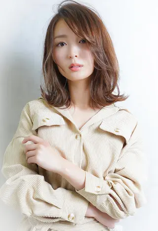 ショート ヘアールーム アートのヘアスタイル