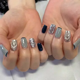 ネイル Miku ㅤのネイルデザイン