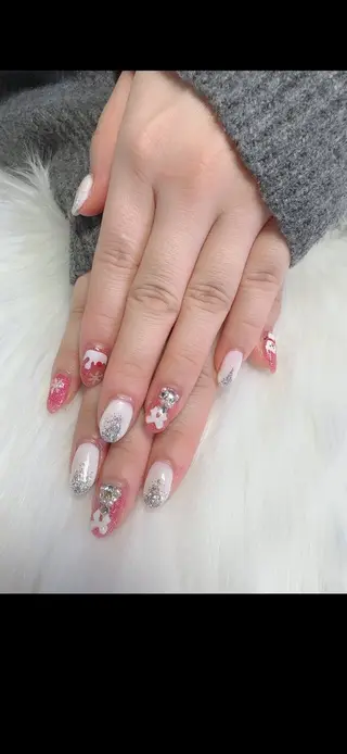 ネイル ★RISA★ 伊勢崎 【KARAT】のネイルデザイン