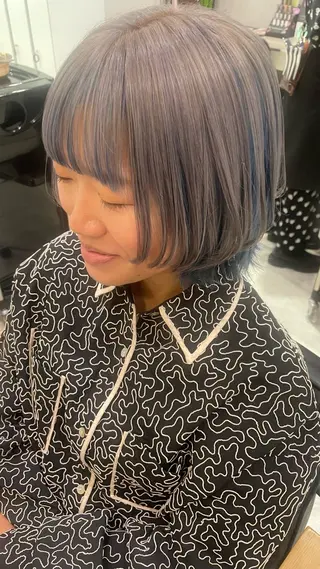 ショート カラー 髪質改善ストレート 🌈似合わせカットのヘアスタイル