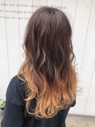 ロング grandage 北千住のヘアスタイル