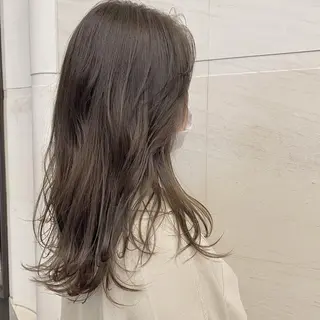 セミロング まつもと りさのヘアスタイル