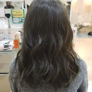 ロング パーマ 関口 友菜のヘアスタイル