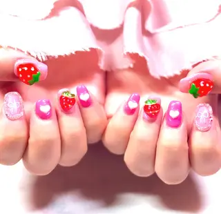 ネイル SHINee 袖ヶ浦のマツエク・マツパデザイン