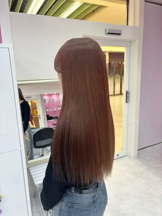 ロング カラー 伊藤 綾のヘアスタイル