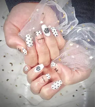 ネイル I-nailロング /ワンホン/キラキラのネイルデザイン