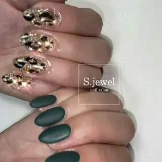 ネイル S. JEWELのネイルデザイン