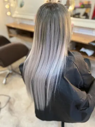 ロング カラー ヘアアレンジ Hair Make Salon ZEROのヘアスタイル