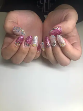 ネイル 伊藤 晴香のネイルデザイン