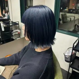 ミディアム カラー 岡村 莉穂のヘアスタイル