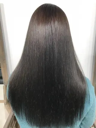 ロング ハイトーン髪質改善 家中貴典のヘアスタイル