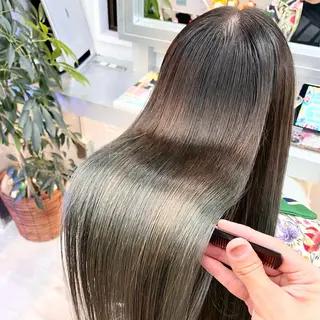 ロング カラー パーマ 艶髪と透明感を ‼️/若林のヘアスタイル