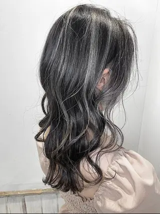 セミロング カラー ブリーチ koheiのヘアスタイル