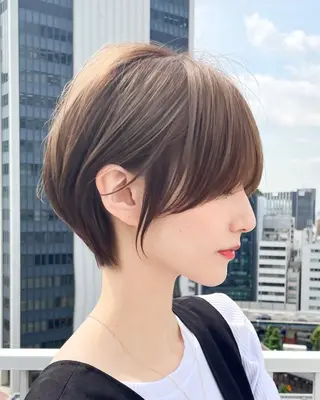 ショート ショートヘア くすみカラー、大場猛のヘアスタイル