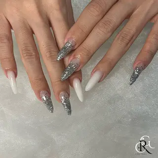 ロング 美フォルムスカルプ✨ RENAのネイルデザイン