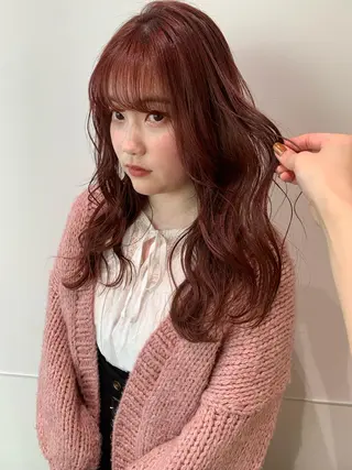 ミディアム カラー 片岡 由依のヘアスタイル