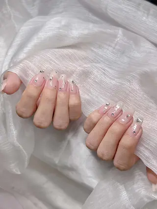 ネイル Lee Nailsのネイルデザイン